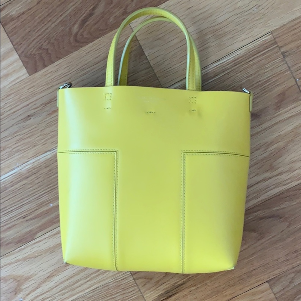 Yellow leather Tory Burch bucket bag